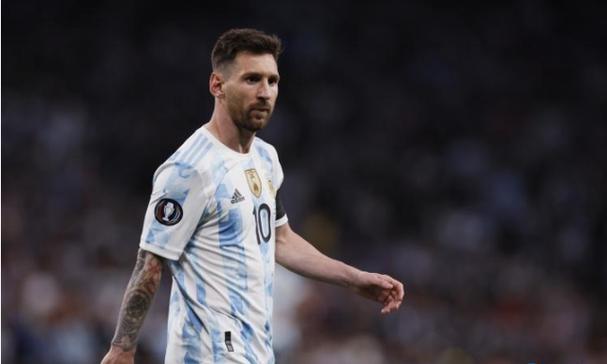 这玩意贵得像抢钱，明明在家一搅就搞定！奶香浓郁会流心！